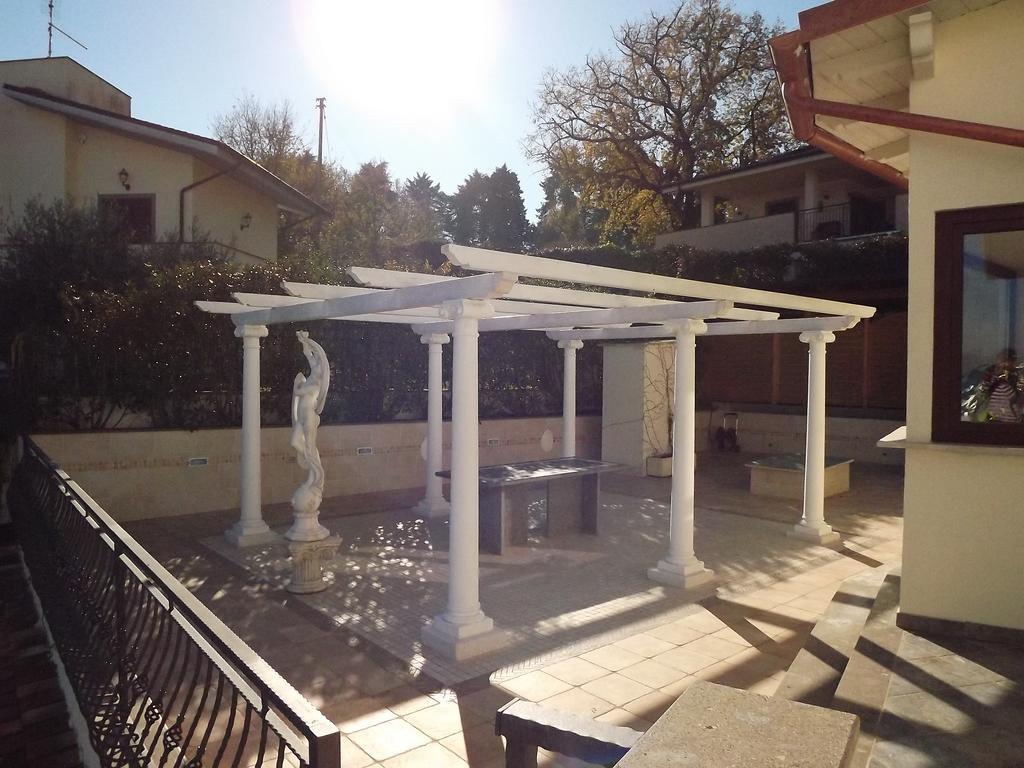 براتشيانو The White Villa المظهر الخارجي الصورة